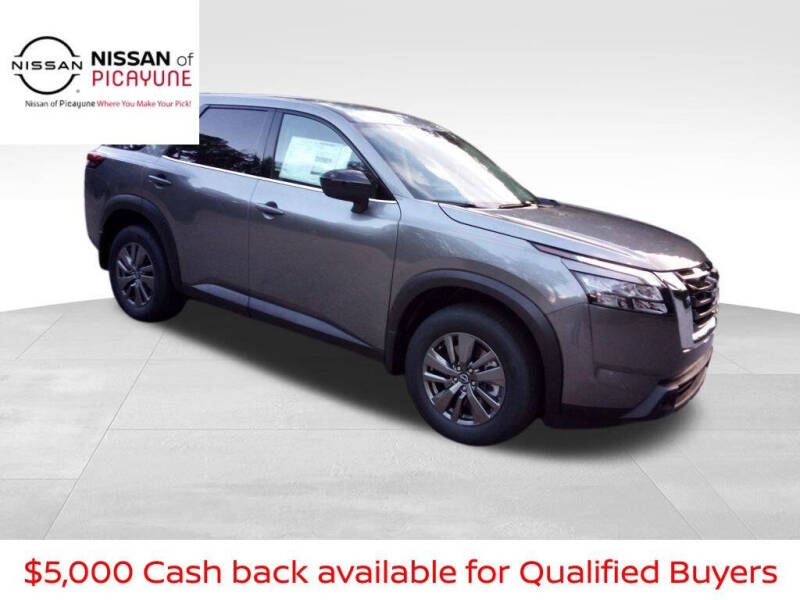 2025 Nissan Pathfinder S