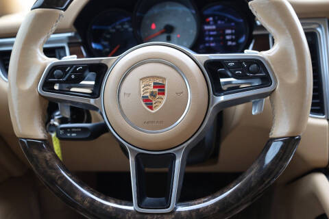 2015 Porsche Macan S