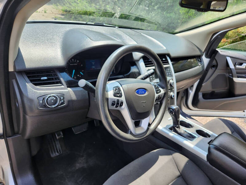 2013 Ford Edge SE