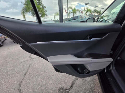 2023 Toyota Camry Hybrid LE