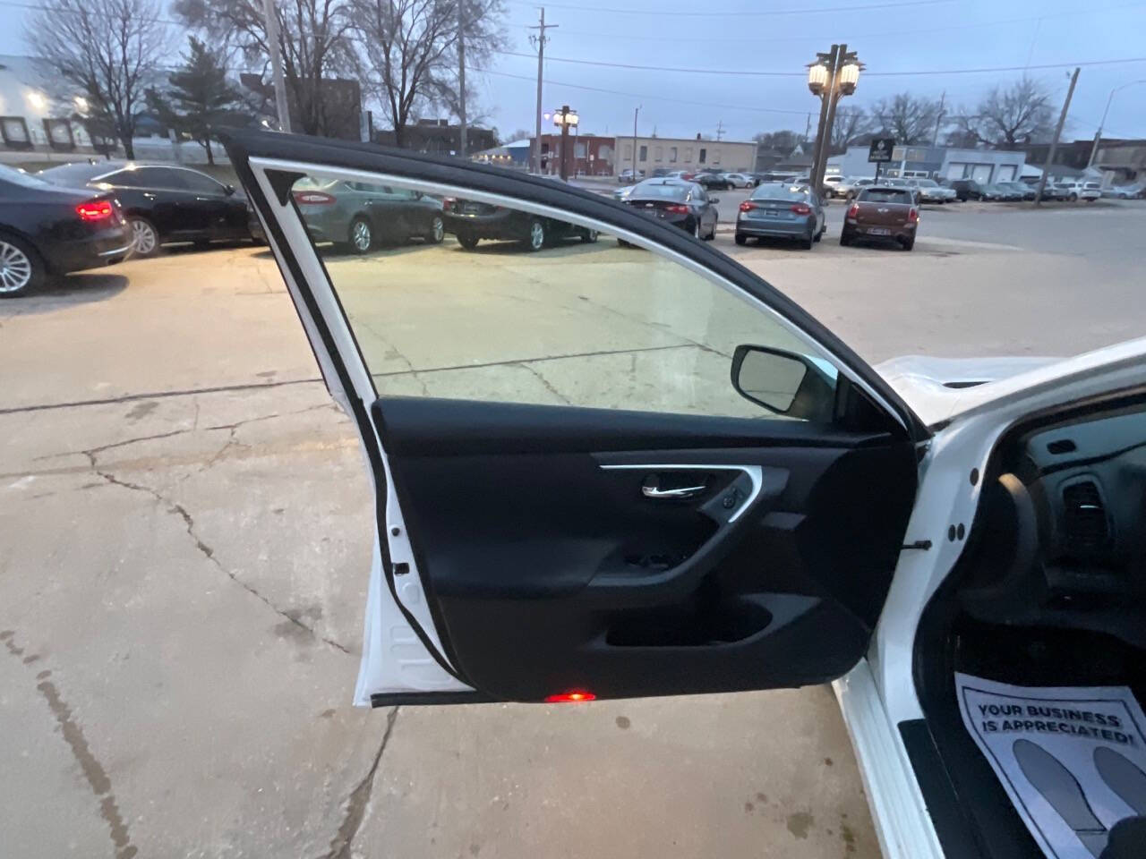 2015 Nissan Altima for sale at Auto Connection in Waterloo, IA