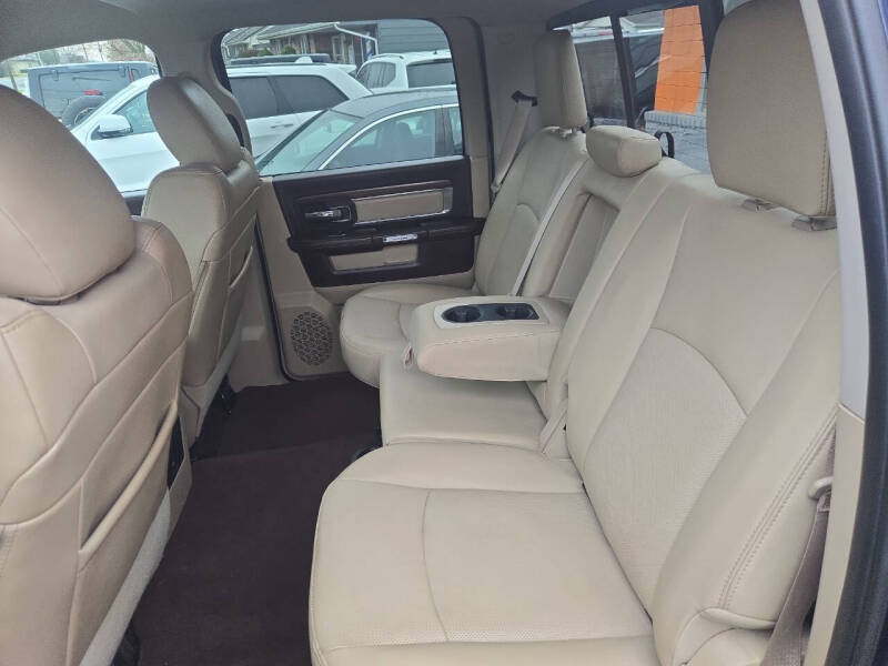 2015 RAM 1500 Laramie