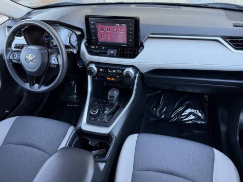 2020 Toyota RAV4 Hybrid XLE