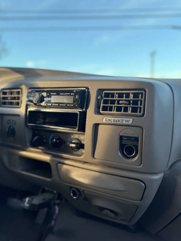 2004 Ford F-250 Super Duty Lariat