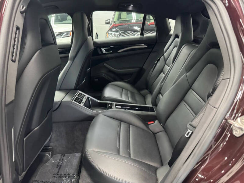 2022 Porsche Panamera