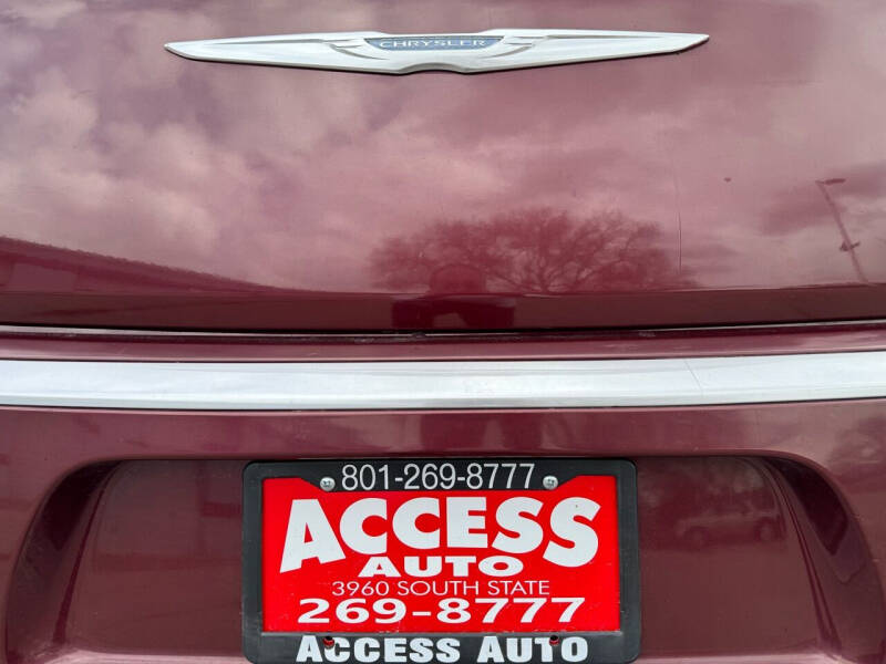 2017 Chrysler 300 Limited