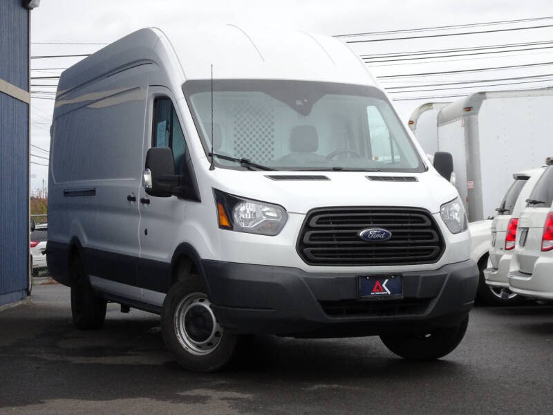 2017 Ford Transit Van null photo 2