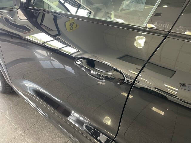 2025 Audi Q6 e-tron quattro Premium Plus