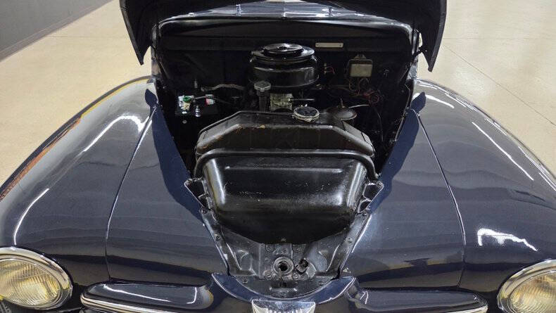 1947 Ford Deluxe