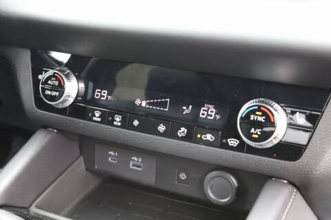 2025 Mitsubishi Outlander PHEV SE