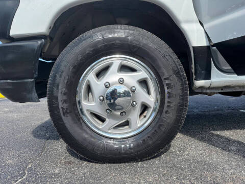 2013 Ford E-Series E-250