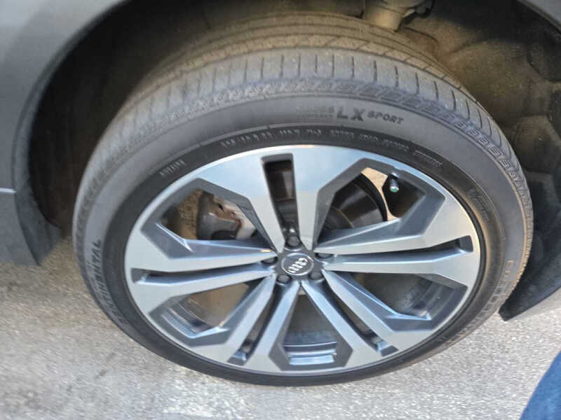 2019 Audi Q8 quattro Prestige 55 TFSI