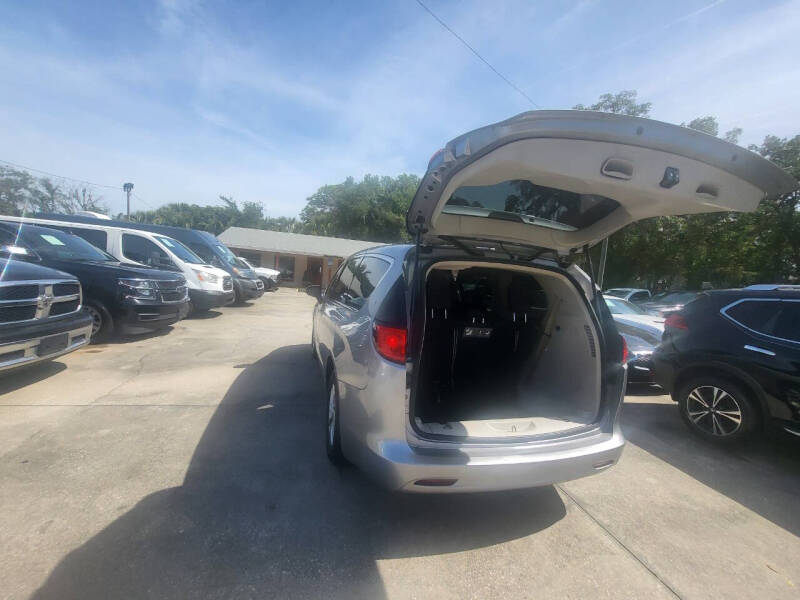 2017 Chrysler Pacifica Touring