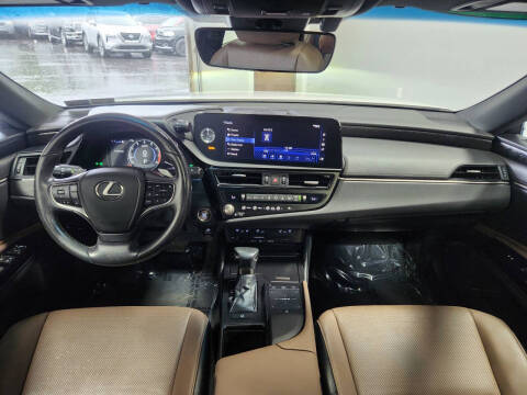 2022 Lexus ES 350