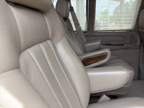 2014 GMC Savana