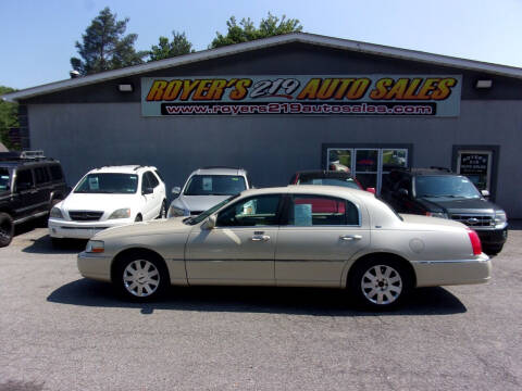 2003 Lincoln Town Car for sale at ROYERS 219 AUTO SALES in Dubois PA