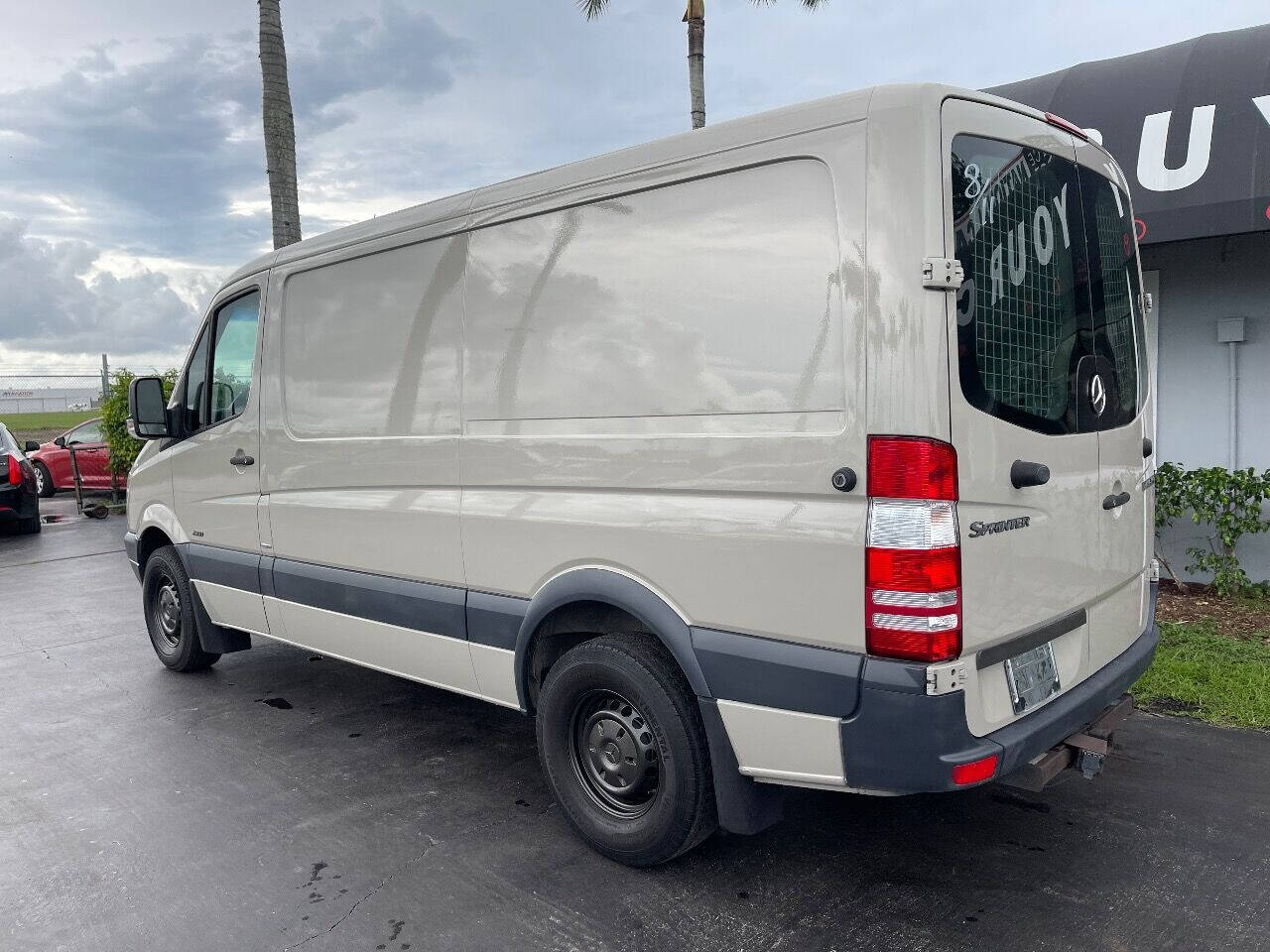 2012 Mercedes-Benz Sprinter  - $16,900