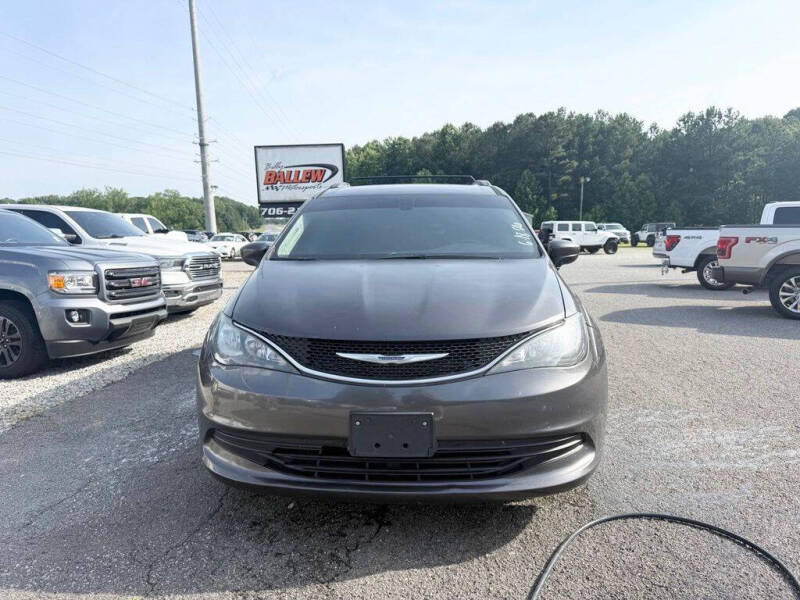 2020 Chrysler Voyager LXi