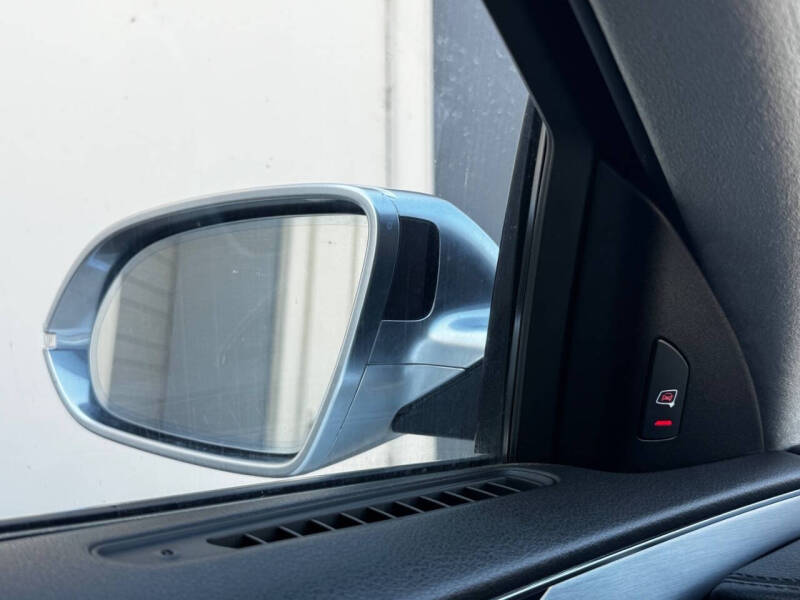 2014 Audi S8 4.0T quattro