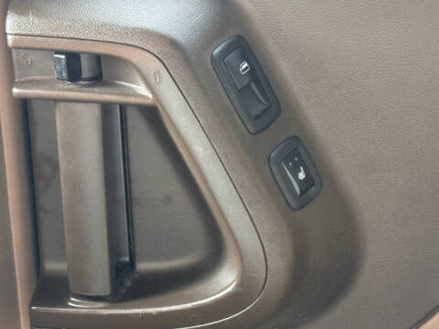 2014 Chrysler Town and Country Touring-L