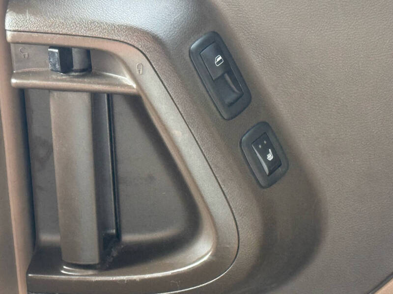 2014 Chrysler Town and Country Touring-L