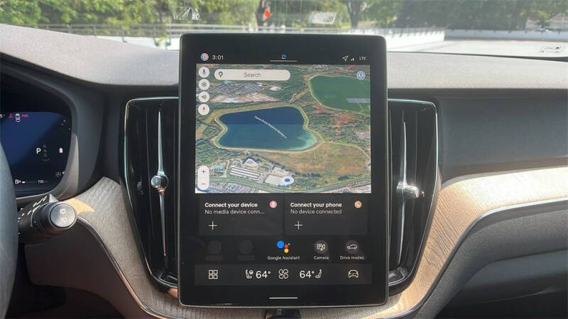 2026 Volvo XC60 B5 Plus