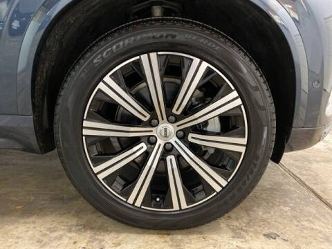 2025 Volvo XC90 B6 Plus Bright Theme 7P