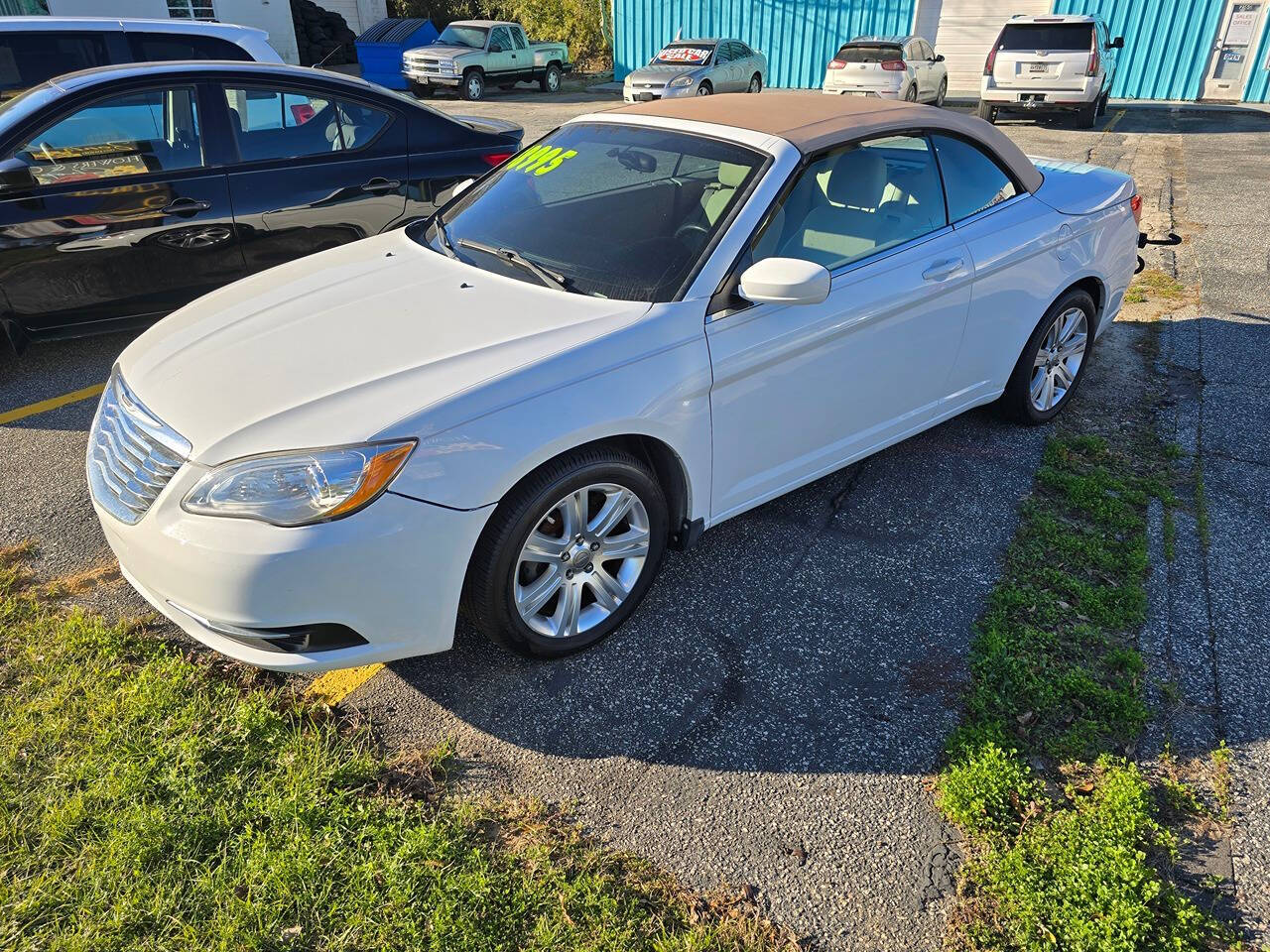 2013 Chrysler 200 for sale at Knight Motor Company in Valdosta, GA