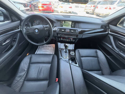2011 BMW 5 Series 528i