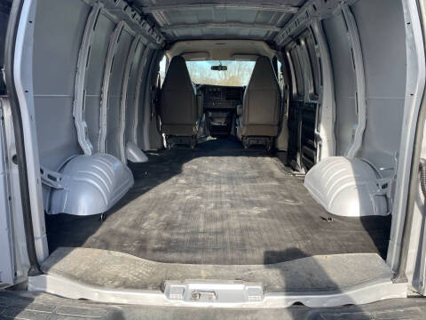 2021 Chevrolet Express 2500