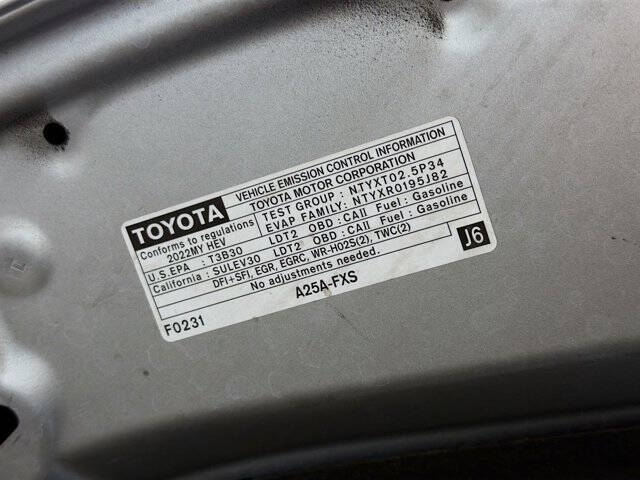 2022 Toyota Sienna LE 8-Passenger