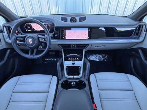 2024 Porsche Cayenne E-Hybrid