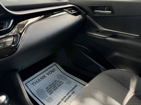 2021 Toyota C-HR XLE