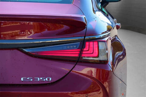 2025 Lexus ES 350 F SPORT Handling