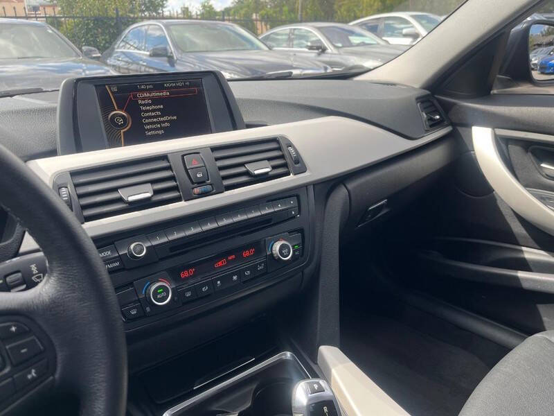 2014 BMW 3 Series 320i