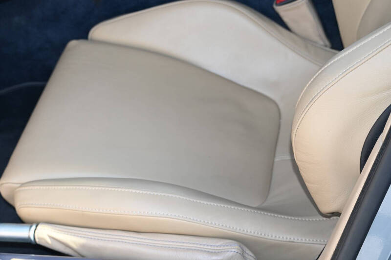 2005 Aston Martin DB9 Volante