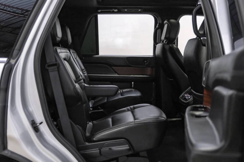 2018 Lincoln Navigator Select