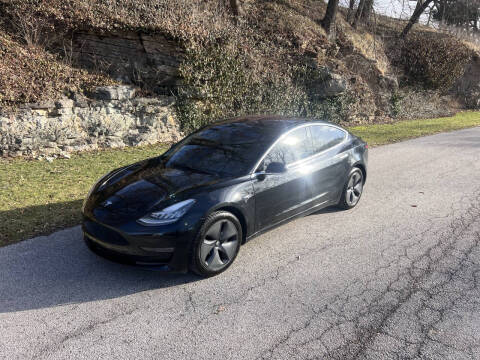 2018 Tesla Model 3 for sale at Bogie's Motors in Saint Louis MO