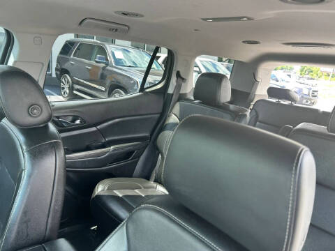 2021 GMC Acadia SLT