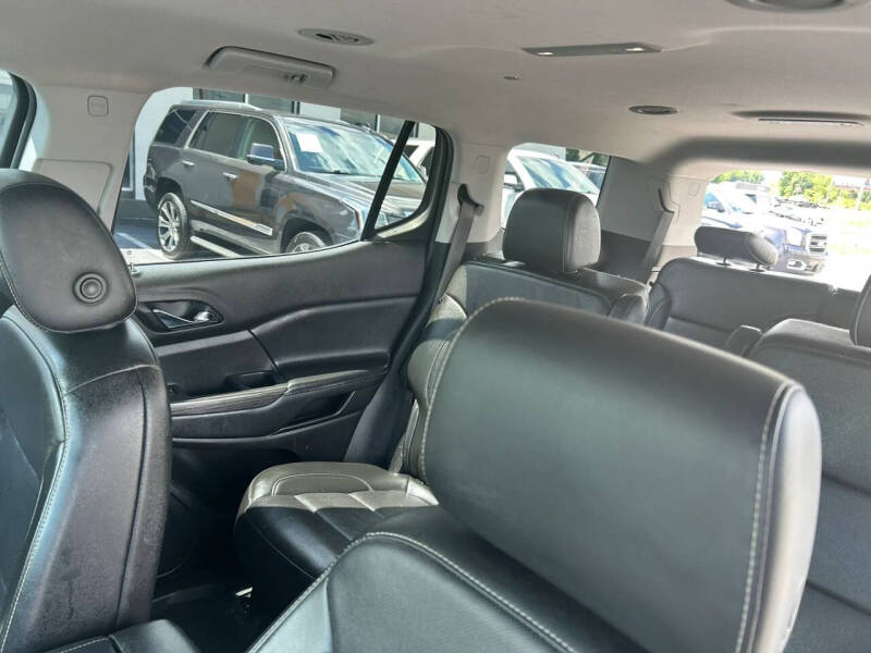 2021 GMC Acadia SLT