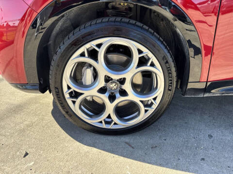 2025 Alfa Romeo Tonale Hybrid