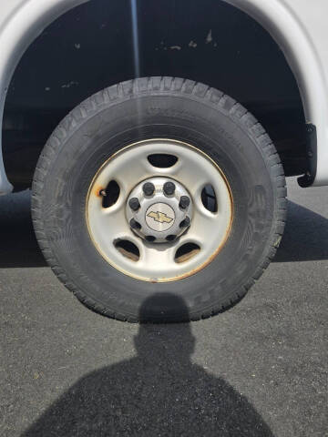 2011 Chevrolet Express 2500