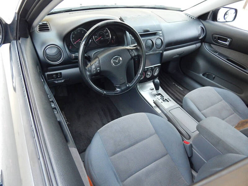 2004 Mazda MAZDA6 i