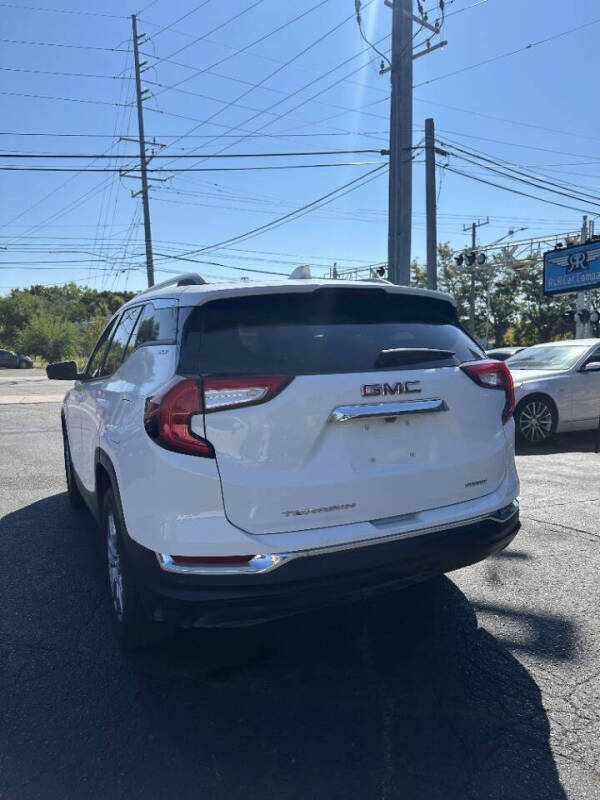 2022 GMC Terrain SLT