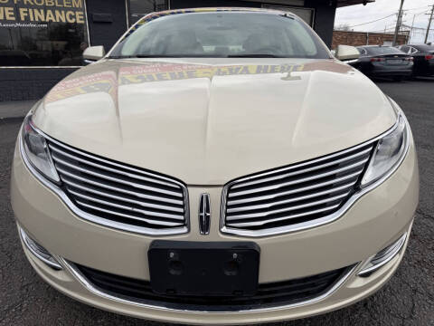 2014 Lincoln MKZ