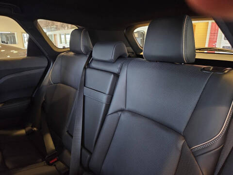 2025 Toyota Crown Signia XLE