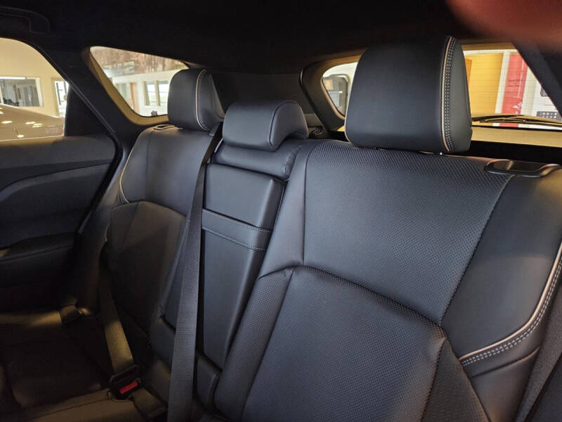 2025 Toyota Crown Signia XLE