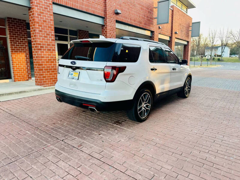 2017 Ford Explorer Sport