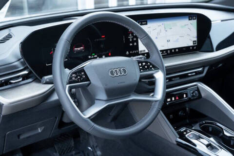 2025 Audi Q5 quattro Premium Plus TFSI