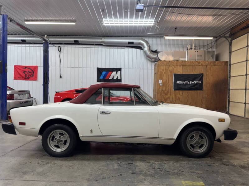 1980 FIAT 124 Spider